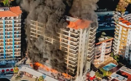 Alanya’da Otel İnşaatında Yangın: İşçiler Vinçle Kurtarıldı