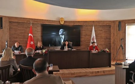 Edirne Belediye Meclisi’nde Gökçe Konseri Tartışması: 'Beş Kat Fazla Para Neden Ödendi?'