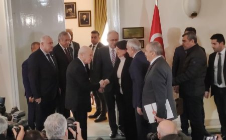 DEM Parti Heyeti ile Devlet Bahçeli Görüşmesi Başladı