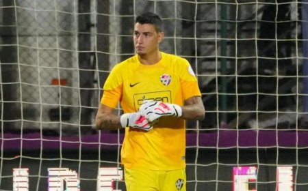 Galatasaray'da kaleci arayışı: Tzolakis ve Berke Özer gündemde
