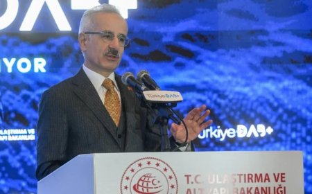 Abdulkadir Uraloğlu: ‘İstanbul’a 448 yeni radyo frekansı sağlayacağız’