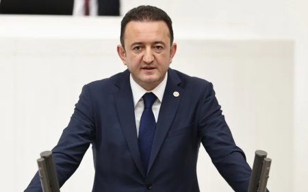 AK Parti Tekirdağ Milletvekili Barış Bektaş, Giden Gelmez Dağları'ndaki Doğa Katliamına Karşı Uyardı: 'Boksit Madenciliği Sağlık ve Ekosistem İçin Tehlike'