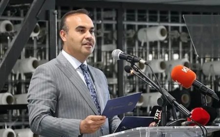 Sanayi Bakanı Kacır, Türkiye-Katar Ortaklığında Çip Üretiminde İmzalar Atıldı