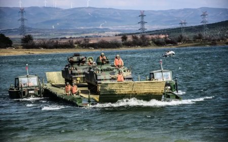 TSK’dan Çanakkale’de ‘Durgun Sulardan Geçiş Eğitimi’ tatbikatı