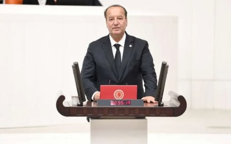 Cevdet Akay: ‘Türkiye borcu borçla ödüyor, kamu maliyesi çıkmazda’