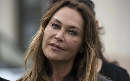 Hülya Avşar’dan eğlenceli anlar: ‘Hav Hav Hav’ şarkısını söylemeye çalıştı!