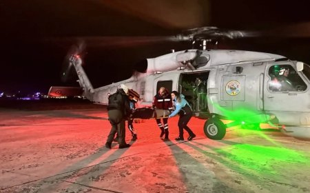 Deniz Kuvvetleri, Gökçeada’daki hastayı helikopterle Çanakkale’ye tahliye etti