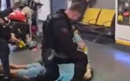 Manchester Havalimanı'nda gözaltına alınan kişi hayatını kaybetti: Soruşturma başlatıldı