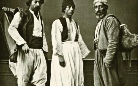 Osmanlı'da Yeşil Ayakkabı ve Çorap Yasağı: Dini ve Siyasi Sebepler