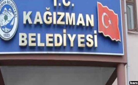 Kağızman Belediye Başkanı Mehmet Alkan görevden uzaklaştırıldı