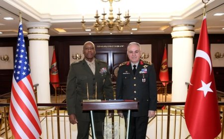 Genelkurmay Başkanı Orgeneral Metin Gürak, ABD Afrika Komutanı Langley ile Görüştü