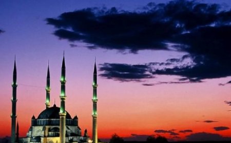 2025 Ramazan Başlangıcı ve Sahur Saatleri Belli Oldu! İlk Oruç Ne Zaman?