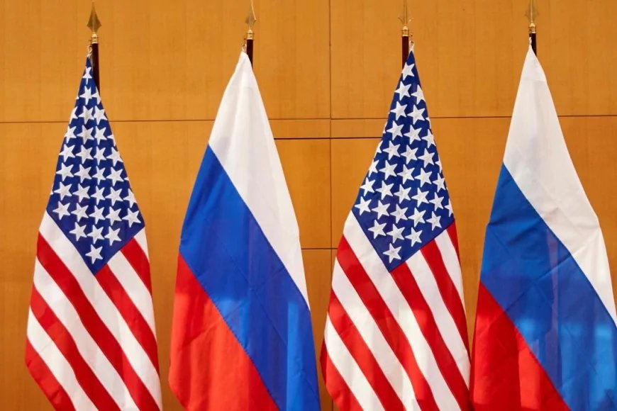 Diplomatic traffic between the US and Russia in Istanbul: The Embassy Crisis at the table