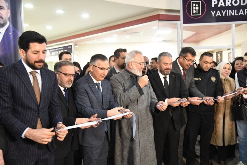Pursaklar 3.Kitap Günleri Açılış Törenine Yoğun İlgi
