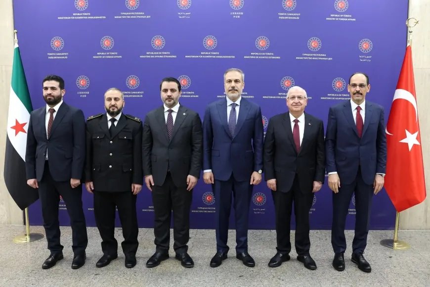 Millî Savunma Bakanı Yaşar Güler, Suriye’nin Yeni Yönetimiyle 3+3 Formatında Kritik Görüşmeye Katıldı