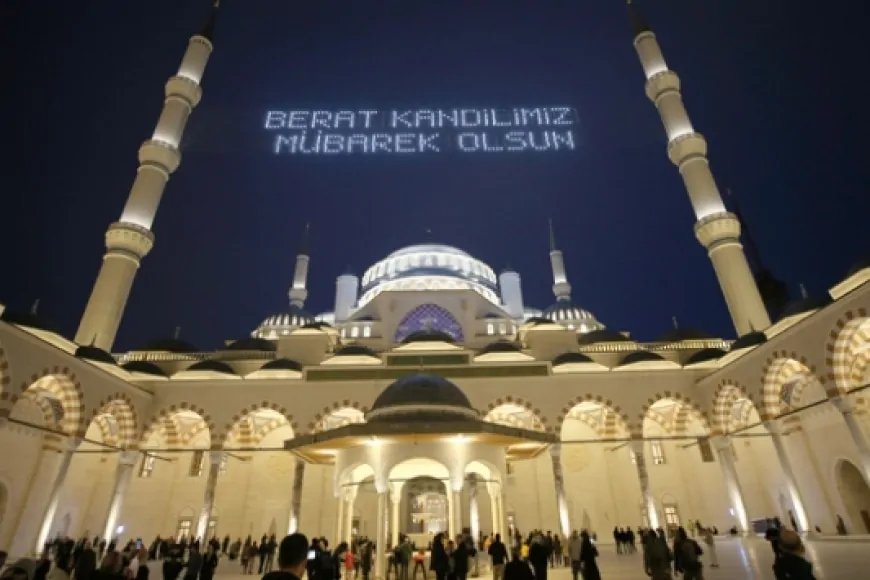 Berat Kandili Mesajları 2025: En Güzel, Dualı ve Resimli Kandil Sözleri