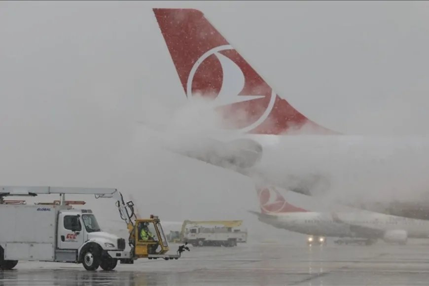 İstanbul’da Yoğun Kar Yağışı! 12 Şubat’ta İptal Edilen Uçuşlar Belli Oldu