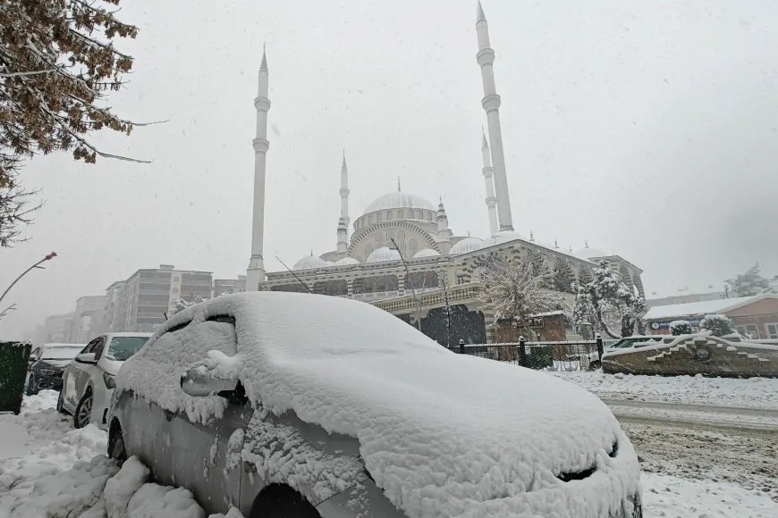 Muş’ta yoğun kar yağışı bekleniyor: Ulaşımda aksamalara dikkat!
