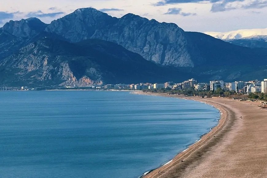 Antalya’da güneşli hava devam edecek: İşte ilçe ilçe sıcaklıklar