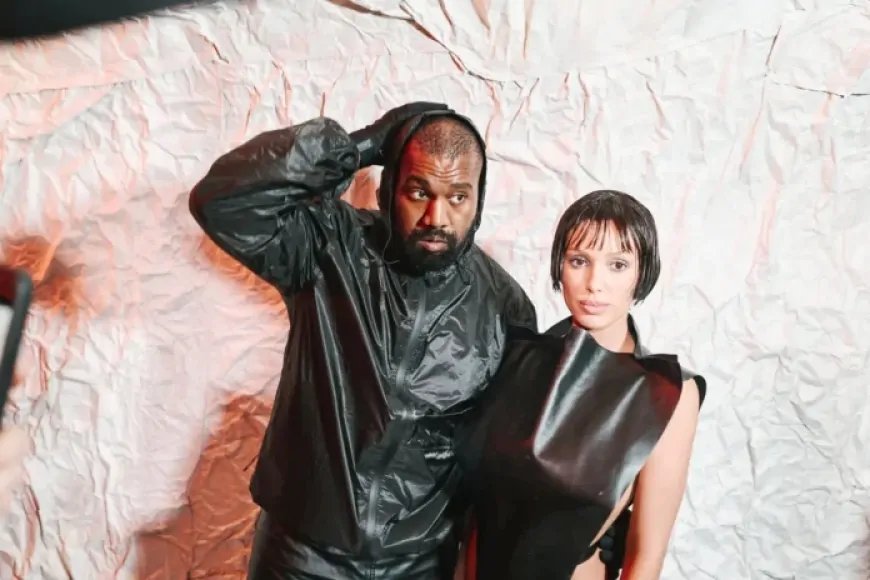 Kanye West, gamalı haç baskılı tişört satışını başlatınca Shopify mağazasını kapattı