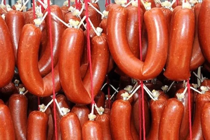 Sucukta tek tırnaklı eti, baharatta boya, peynirde hile! Bakanlık yeni listeyi paylaştı.