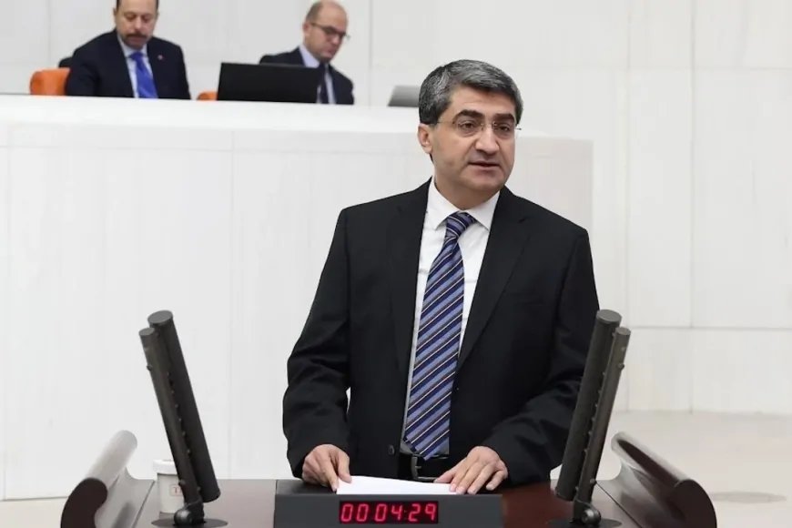 DEVA Partisi Mersin Milletvekili Mehmet Emin Ekmen: 'Fitre ve Bayram İkramiyesi Güncellenmeli, Yerel Basın Yok Olma Tehlikesiyle Karşı Karşıya'