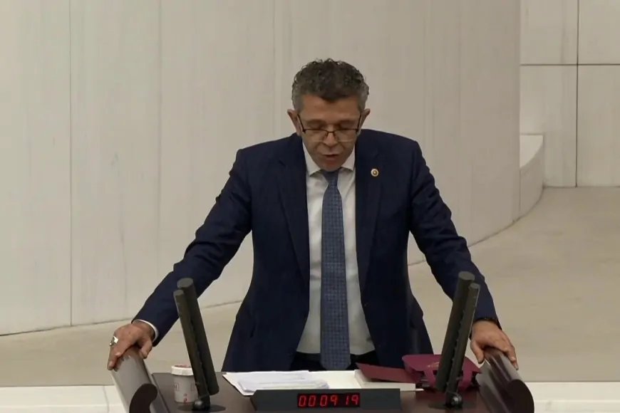 İYİ Partili Yasin Öztürk: 'Ülke Çöküşte, İktidarın Tek Derdi Koltuklarını Korumak'