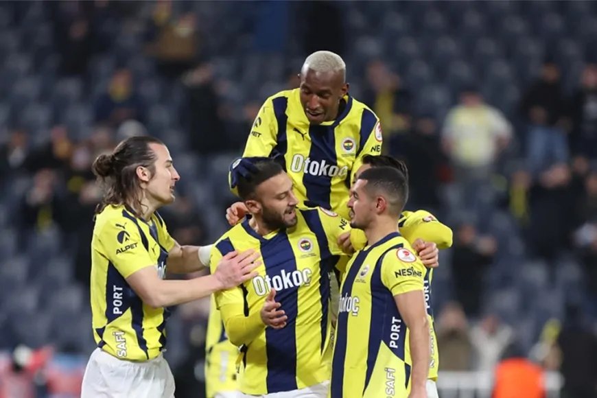 Fenerbahçe, Kasımpaşa'yı 3-1 Mağlup Ederek Zirve Takibini Sürdürdü
