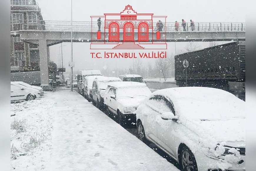 İstanbul'da Kar Yağışı Nedeniyle Eğitime 1 Gün Ara, Motosiklet ve Kuryelere Trafik Yasaklandı