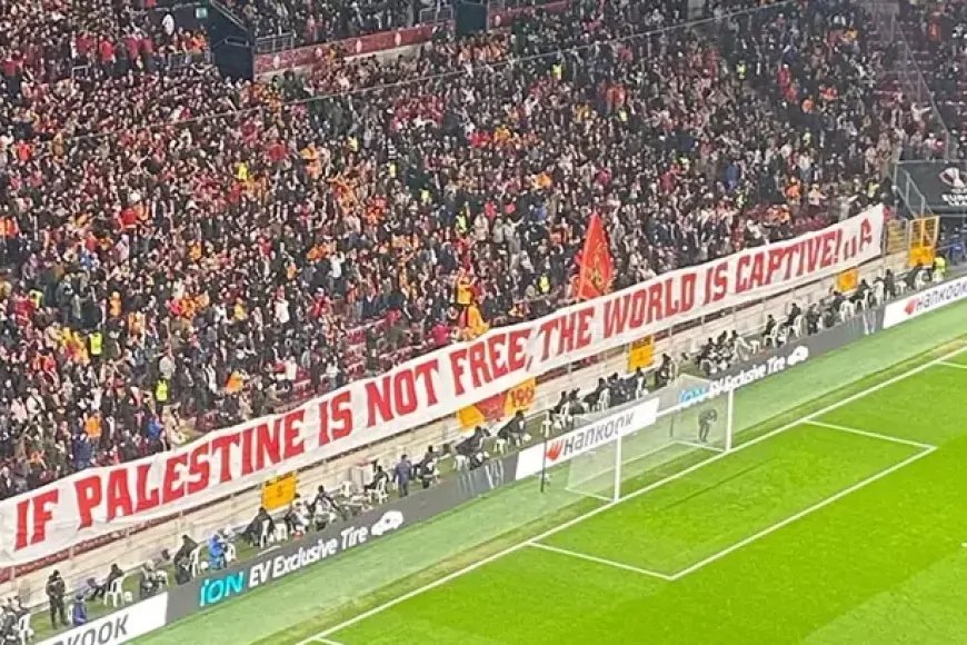 Galatasaray Taraftarlarından Filistin Mesajı: Celtic'e Teşekkür Pankartı