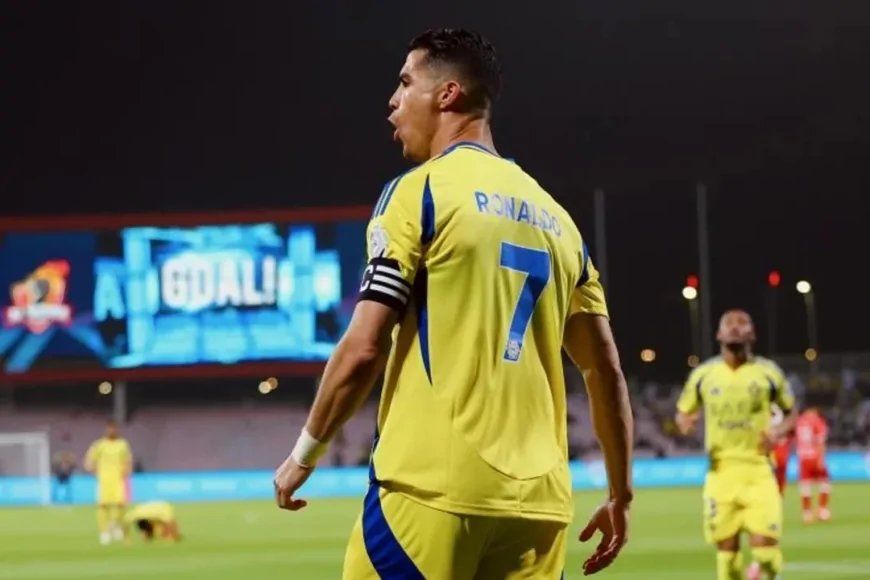 Cristiano Ronaldo durdurulamıyor! Kariyerinde 925. golüne ulaştı
