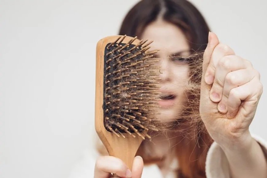 Harvard mezunu dermatolog uyardı: Bu üç alışkanlık saç dökülmesine neden oluyor!