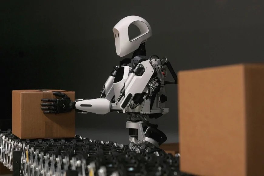 Robotlar artık kendi kopyalarını üretiyor: Apollo üretim hattına giriyor