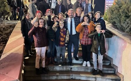 Pursaklar Belediye Başkanı Ertuğrul Çetin, Özel Gereksinimli Bireylerle İftar Sofrasında Bir Araya Geldi