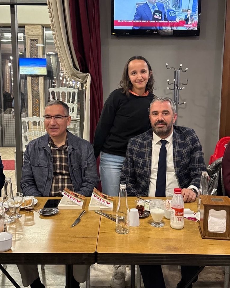 Pursaklar Belediye Başkanı Ertuğrul Çetin, Özel Gereksinimli Bireylerle İftar Sofrasında Bir Araya Geldi
