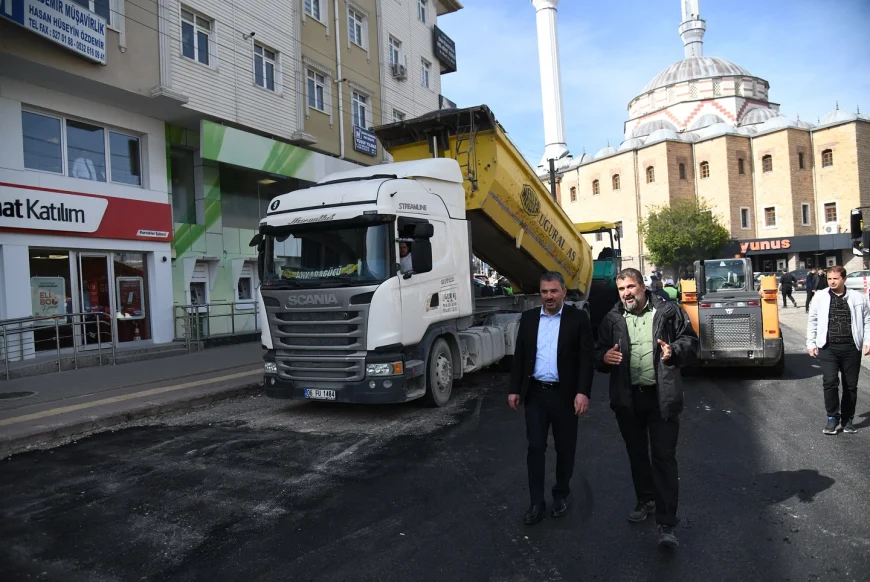 Ertuğrul Çetin: 'Pursaklar'da Yol Kalitesini Artırmak İçin Gece Gündüz Çalışıyoruz'