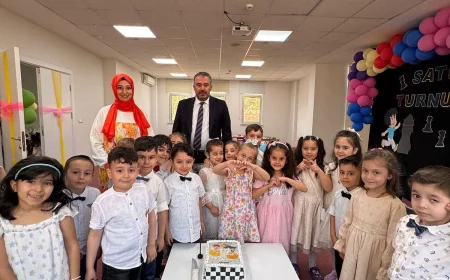 Ertuğrul Çetin: 'Minik ustaların satrançta sergilediği stratejiler hayranlık uyandırıyor'