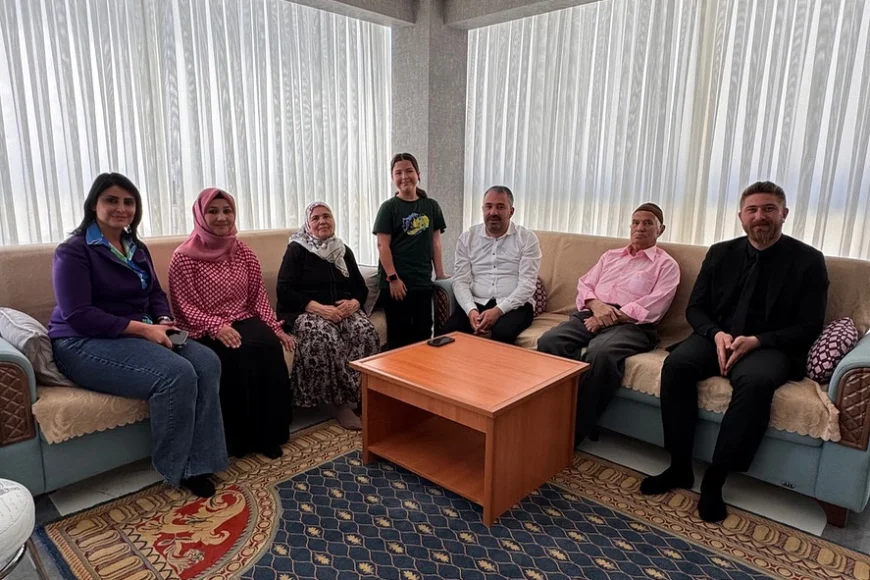 Ertuğrul Çetin's Meaningful Visit to Martyrs' Families on Eid