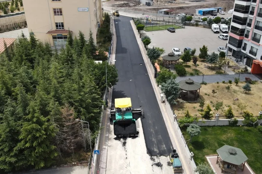 Pursaklar'da Yol Yenileme Seferberliği: Modern ve Güvenli Ulaşım İçin Çalışmalar Sürüyor